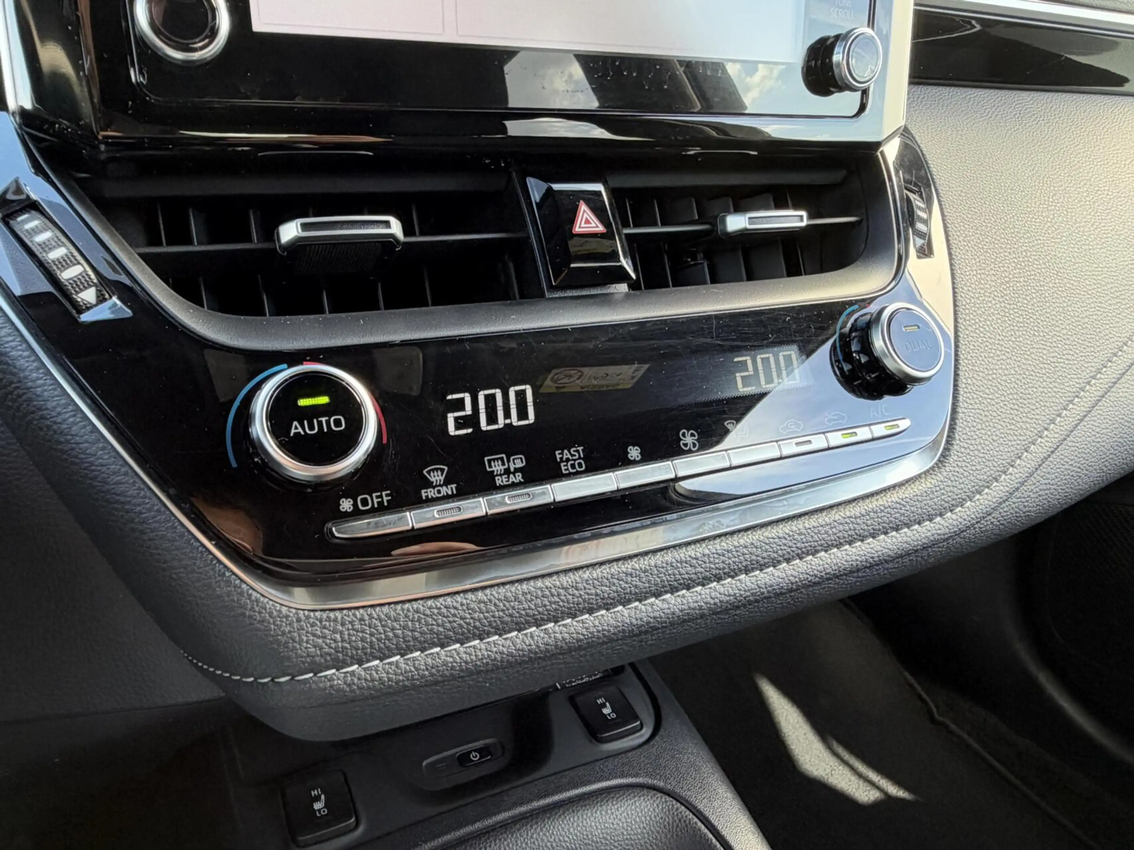 Toyota Corolla 1.8 Hybrid Dynamic|NL-Auto|Trekhaak — photo 10