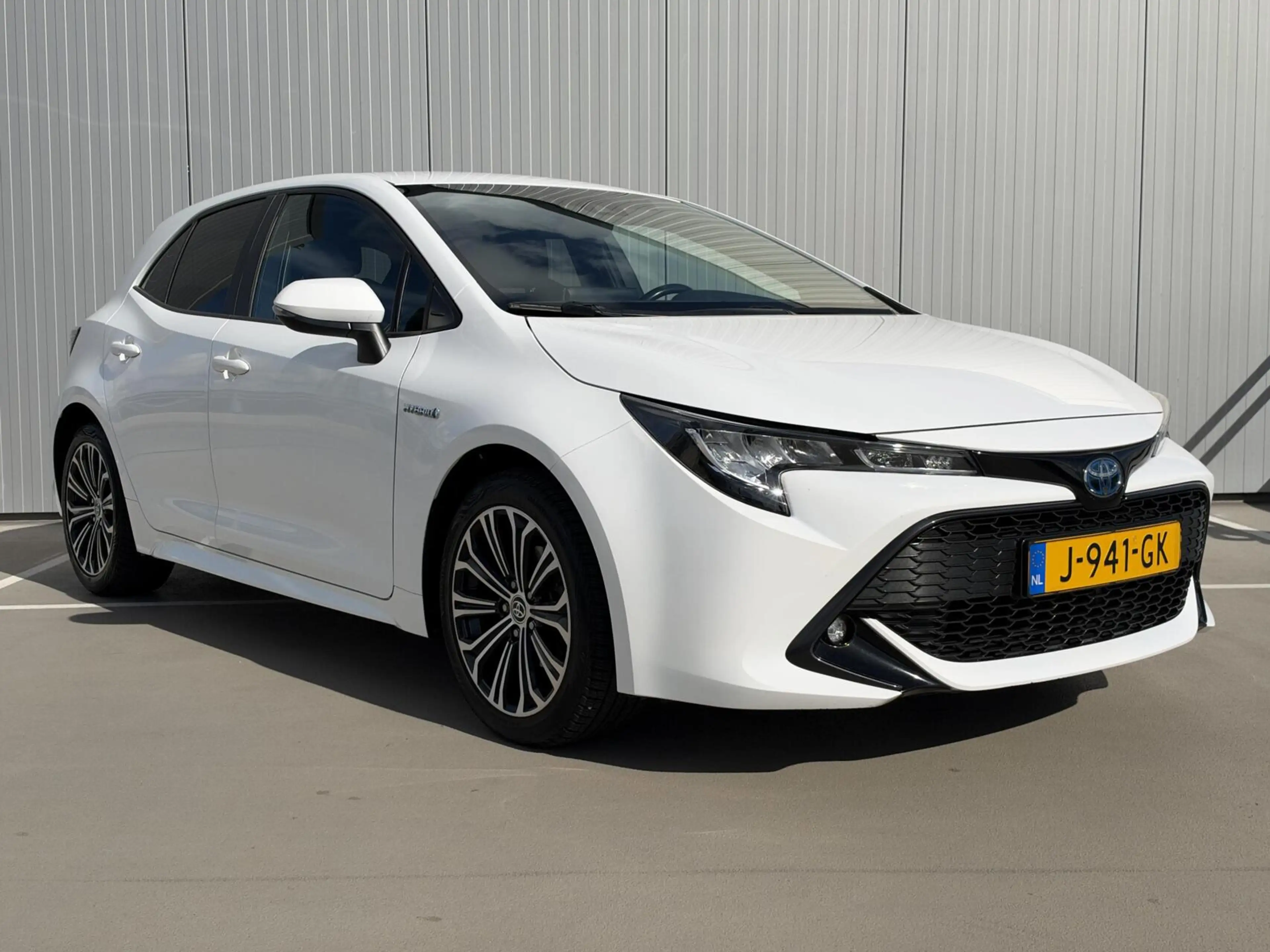 Toyota Corolla 1.8 Hybrid Dynamic|NL-Auto|Trekhaak — photo 34