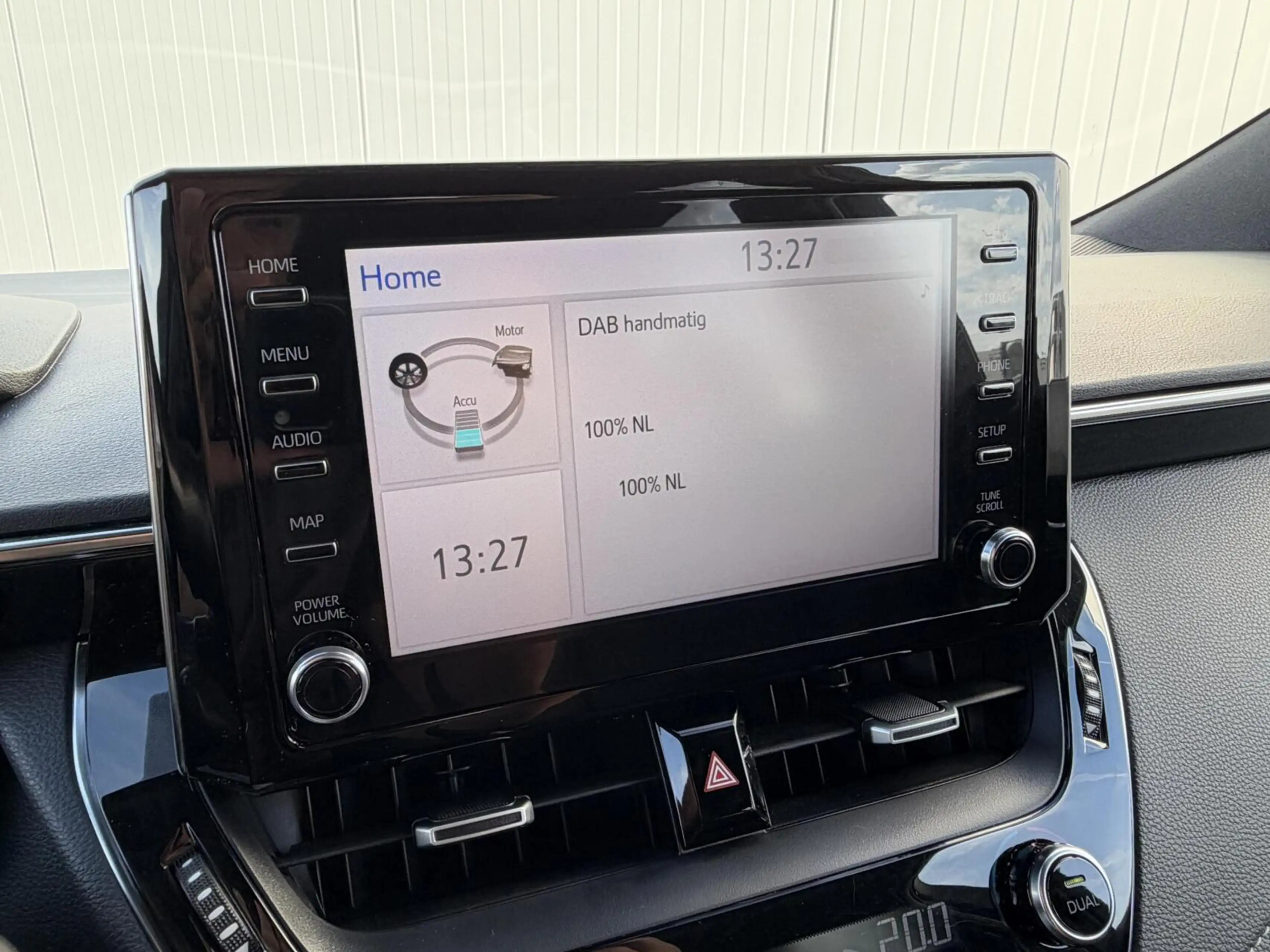 Toyota Corolla 1.8 Hybrid Dynamic|NL-Auto|Trekhaak — photo 8