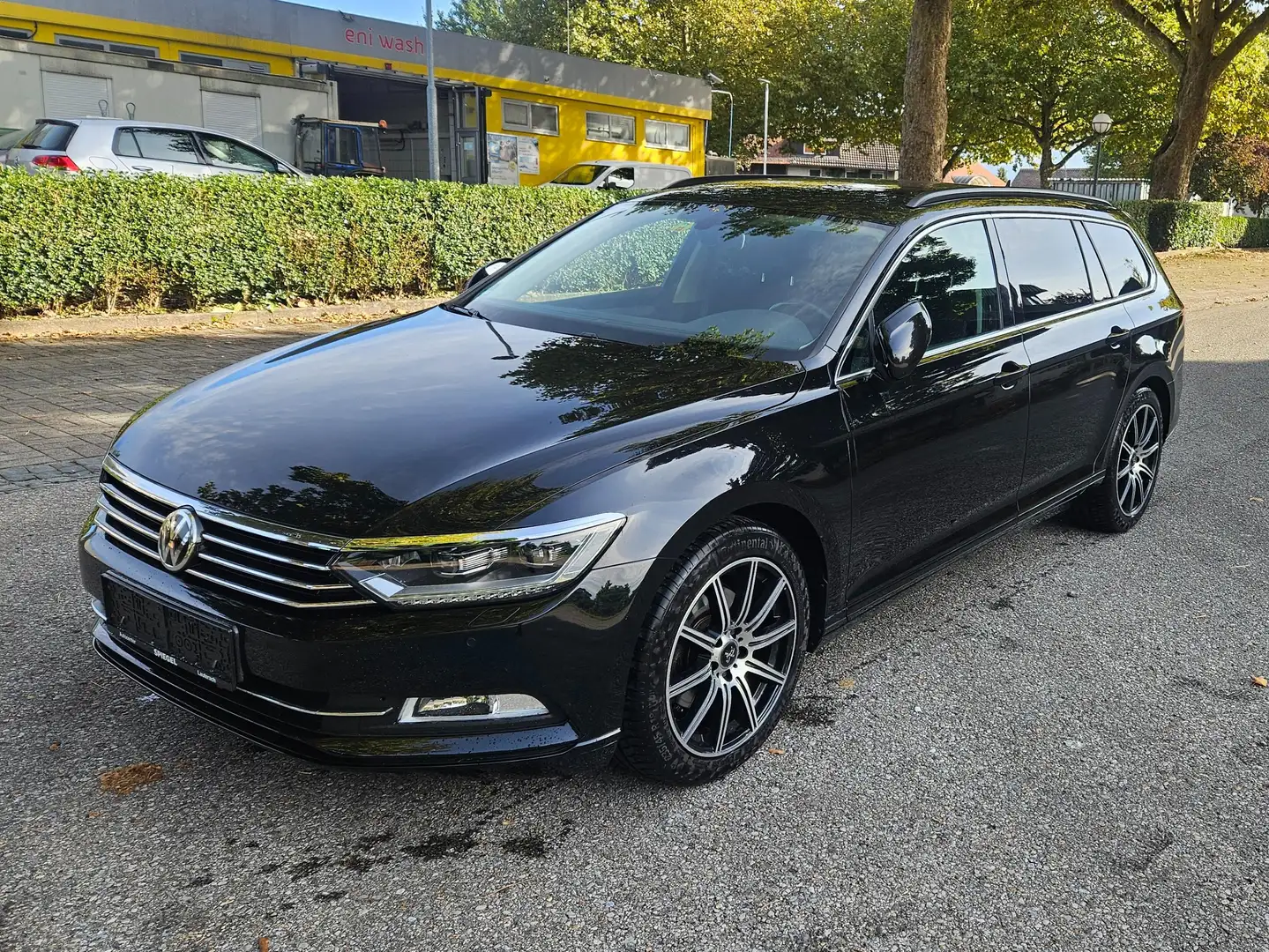 Volkswagen Passat Variant Comfortline 1,6 TDI Schwarz - 1