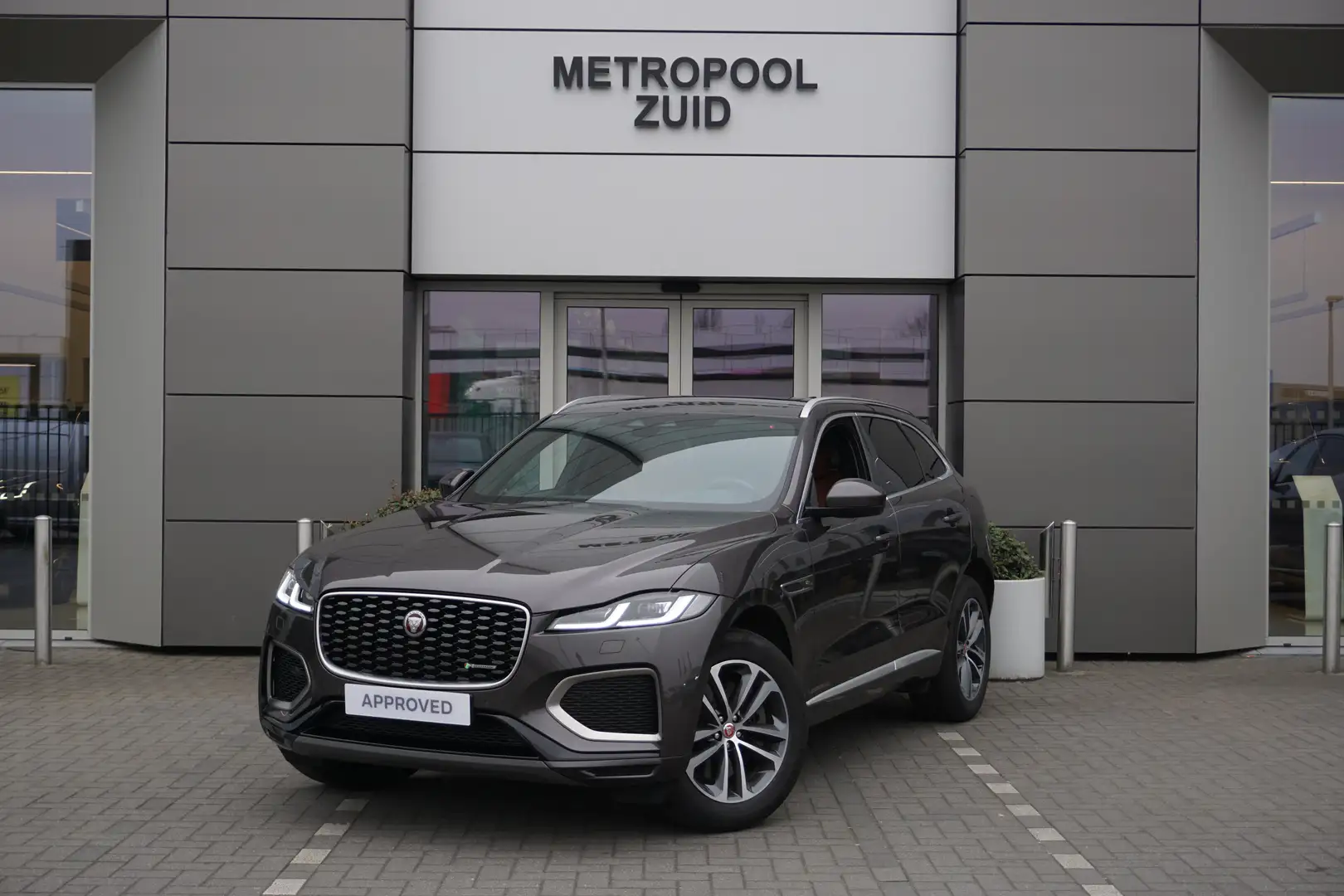 Jaguar F-Pace R-Dynamic S Gris - 1