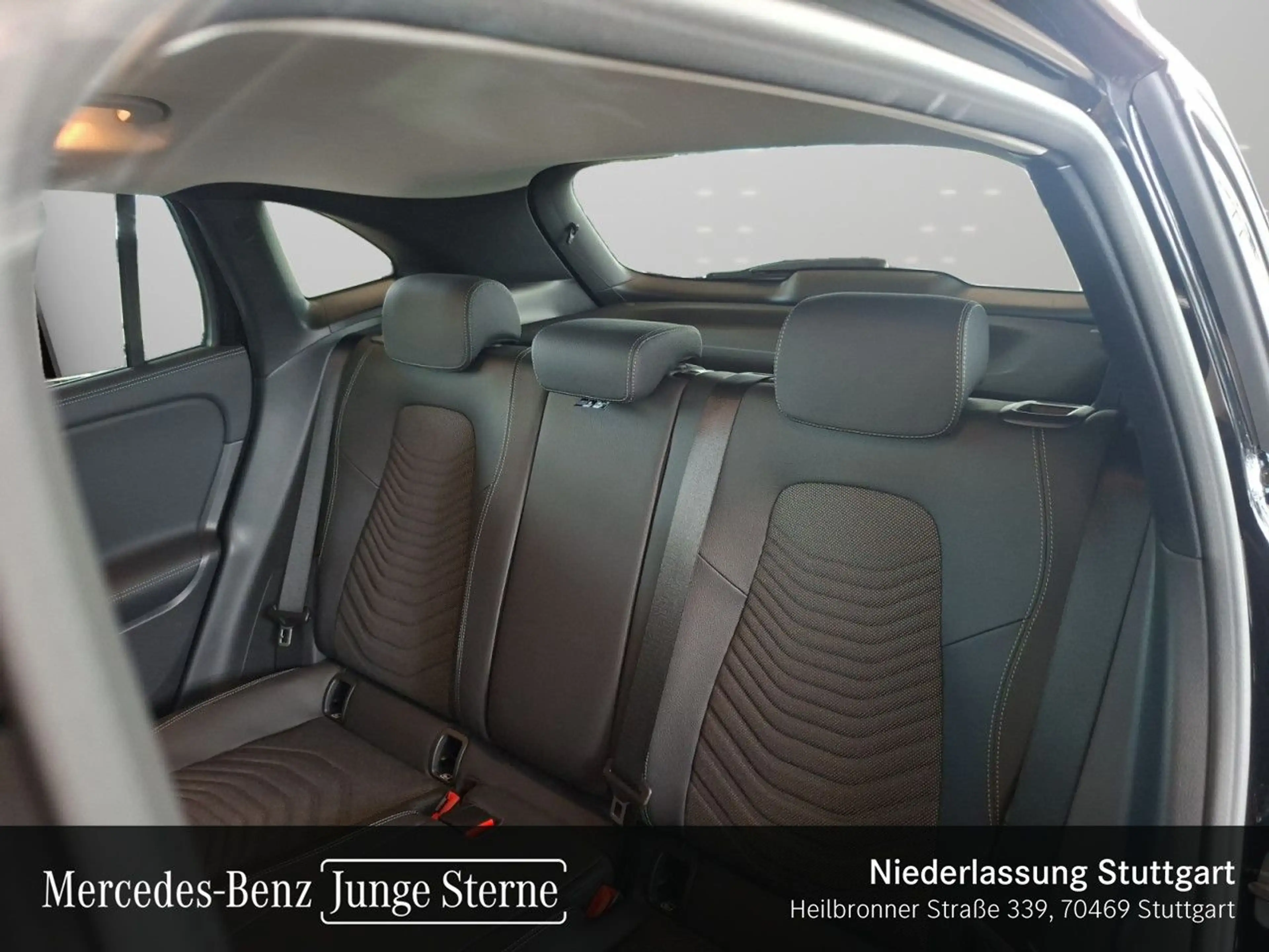 Mercedes-Benz GLA 220 d 4M PROGRESSIVE+LED+KAMERA+TOTW+KEYLESS — photo 11