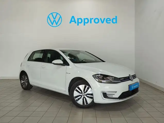 Volkswagen E-Golf main image