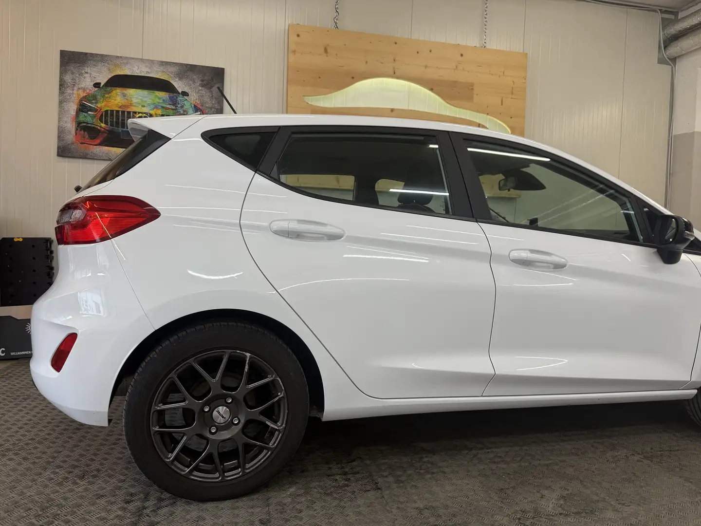 Ford Fiesta Fiesta Active Colour-Line 1,0 EcoBoost Line Weiß - 2