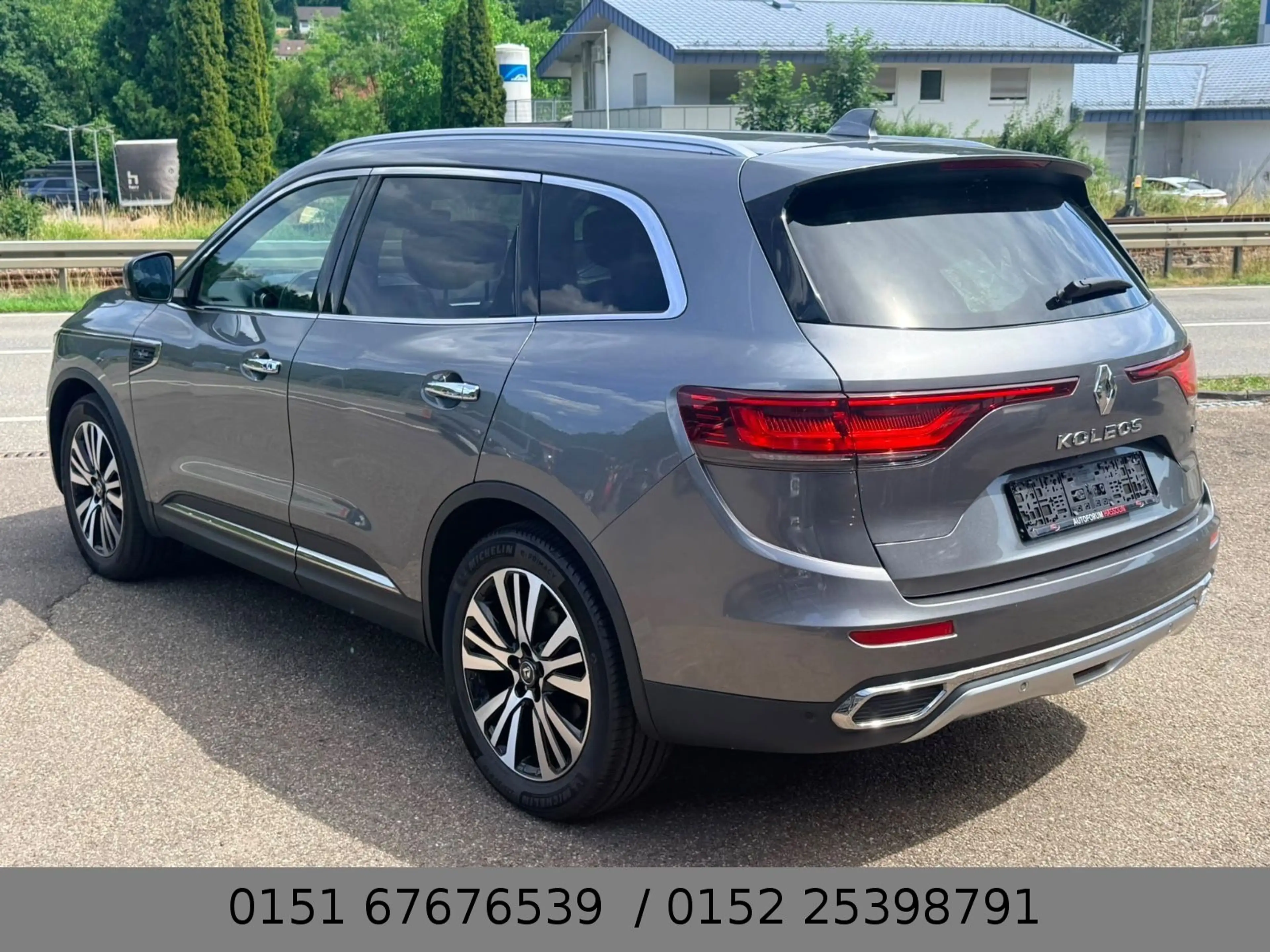 Renault Koleos Initiale Paris 4x4 Kamera ACC PDC Bose — photo 11