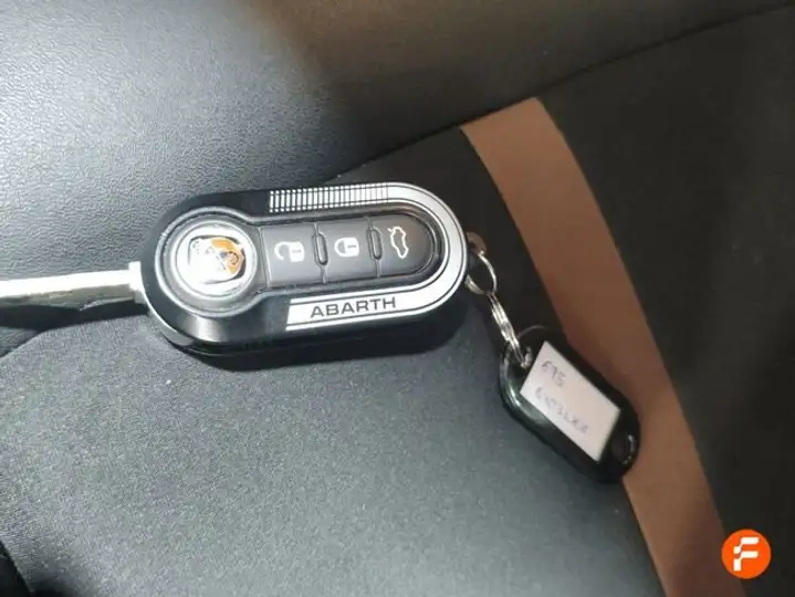 Abarth 500 2020, foto 17