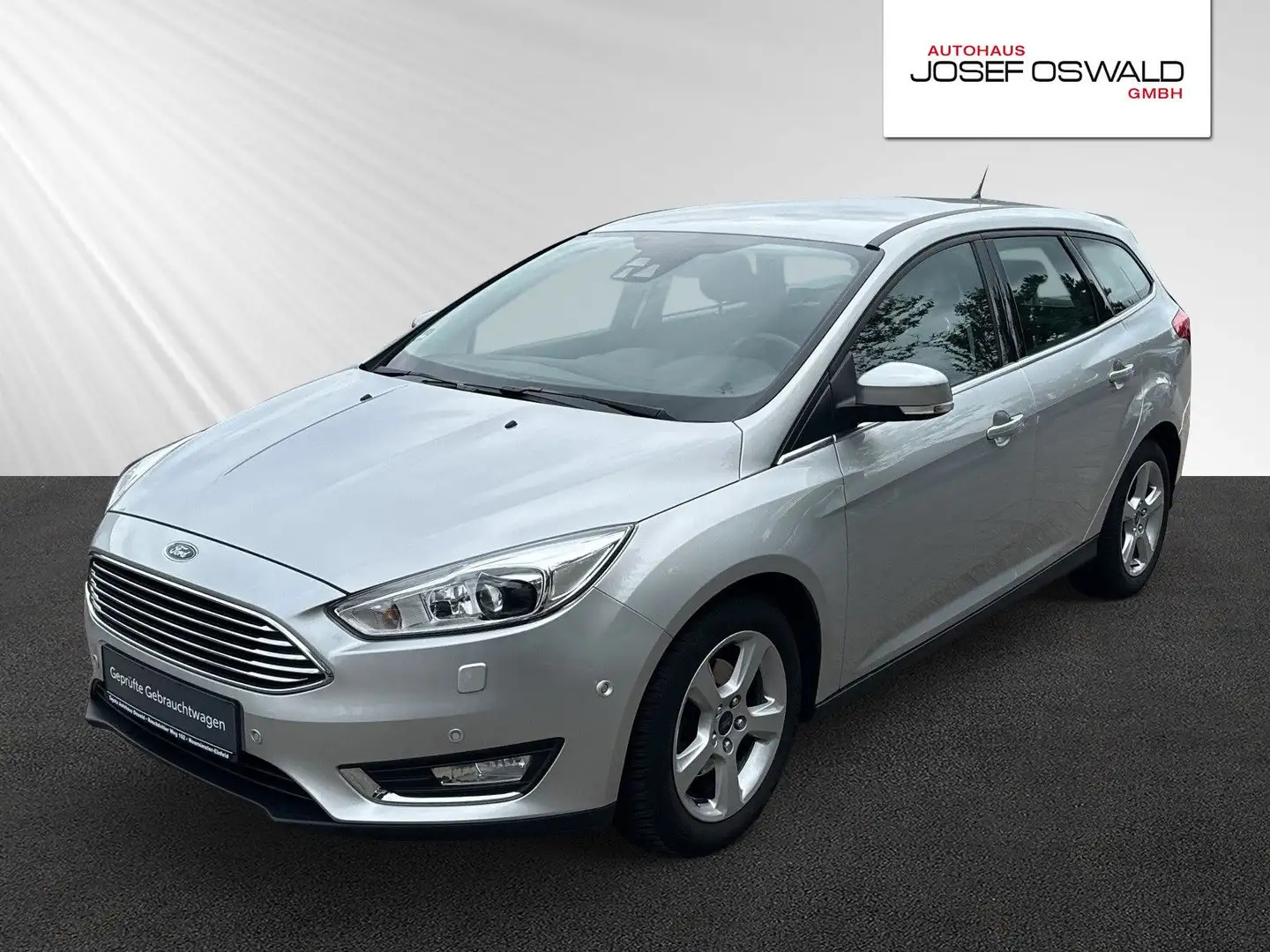 Ford Focus Turnier Titanium Argent - 1