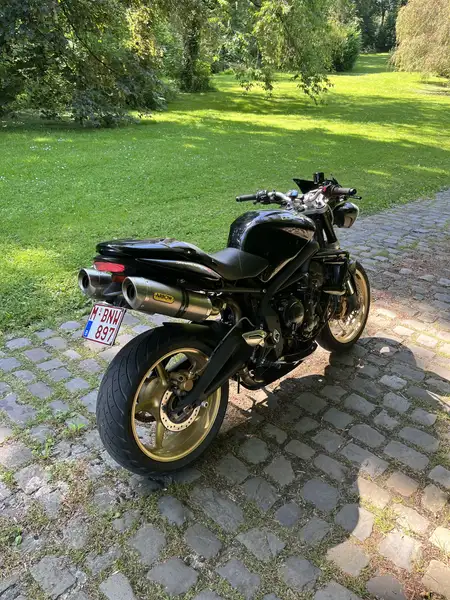Triumph Street Triple - foto 6