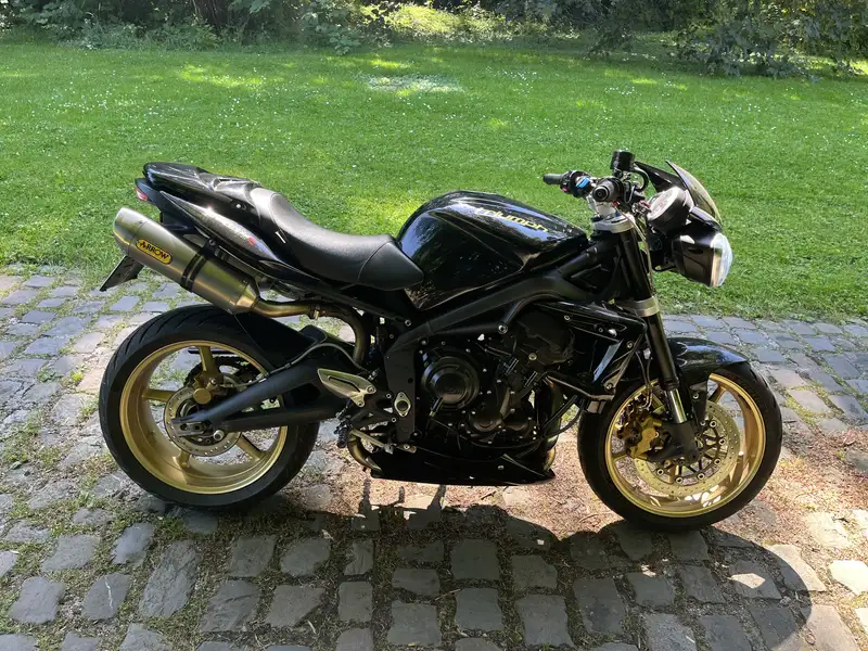 Triumph Street Triple - foto 5
