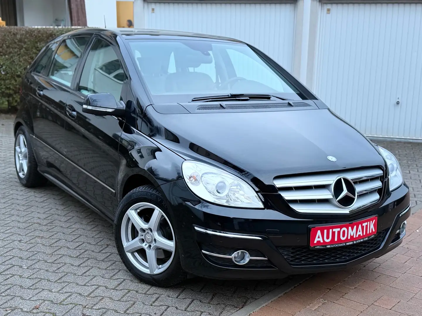 Mercedes-Benz B 180 ~AUTOMATIK-1HAND-TOP GEPFLEGT~ Noir - 1