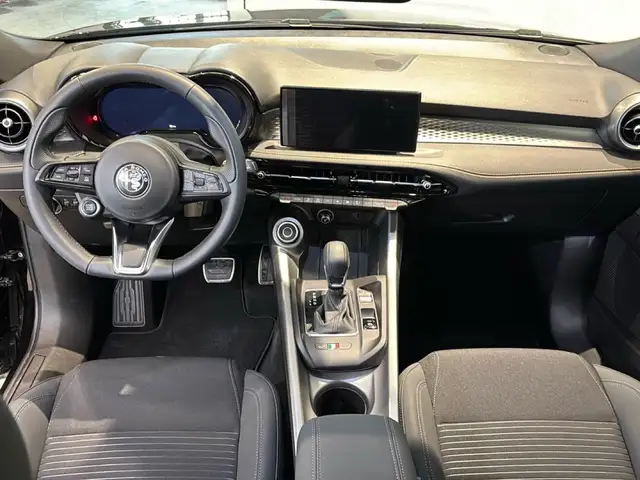 Alfa Romeo Tonale view 11