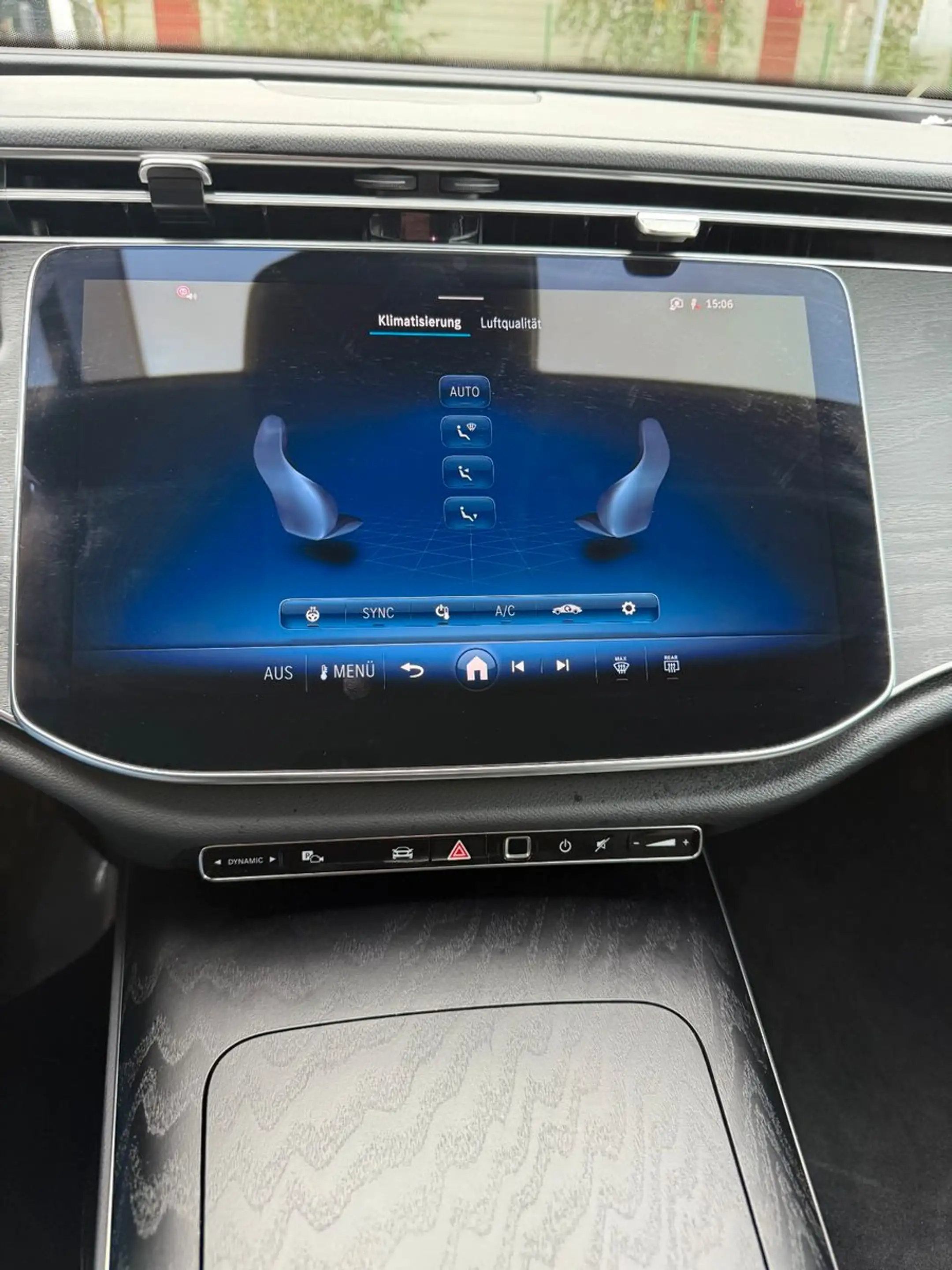 Mercedes-Benz E 220 d Avantgarde Advanced — photo 8