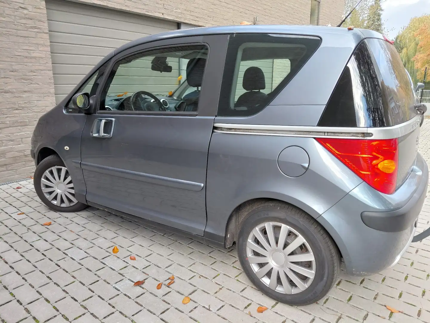 Peugeot 1007 1.6i X-Line 2Tronic - 2