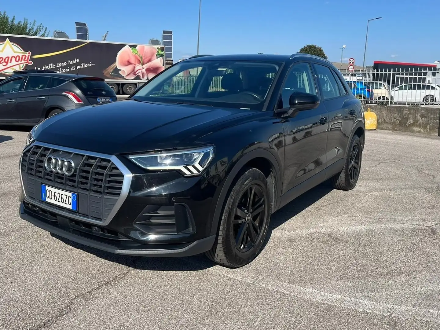 Audi Q3 35 2.0 tdi Business quattro s-tronic Nero - 2