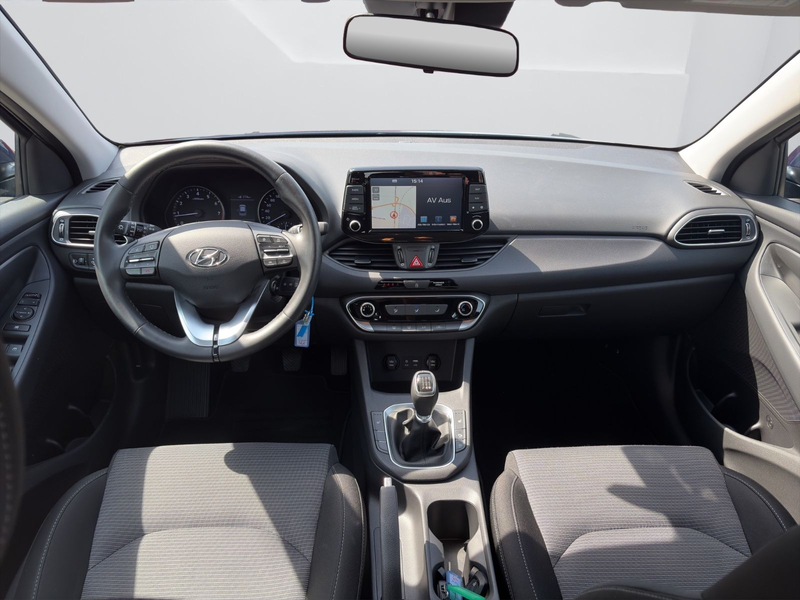 Hyundai i30 Select*Navigations-Paket*PDC*KAM*Apple* — photo 14