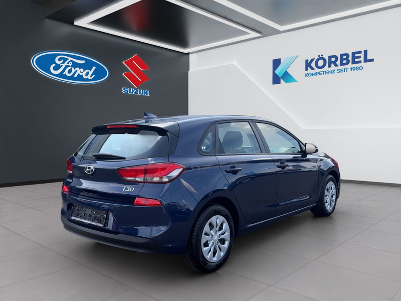 Hyundai i30 Select*Navigations-Paket*PDC*KAM*Apple* — photo 7