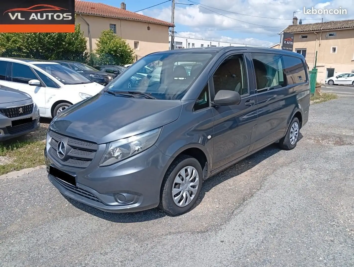 Mercedes-Benz Vito Mercedes Long 114 CDI 6 Places 136 cv Année 2015 Gris - 2