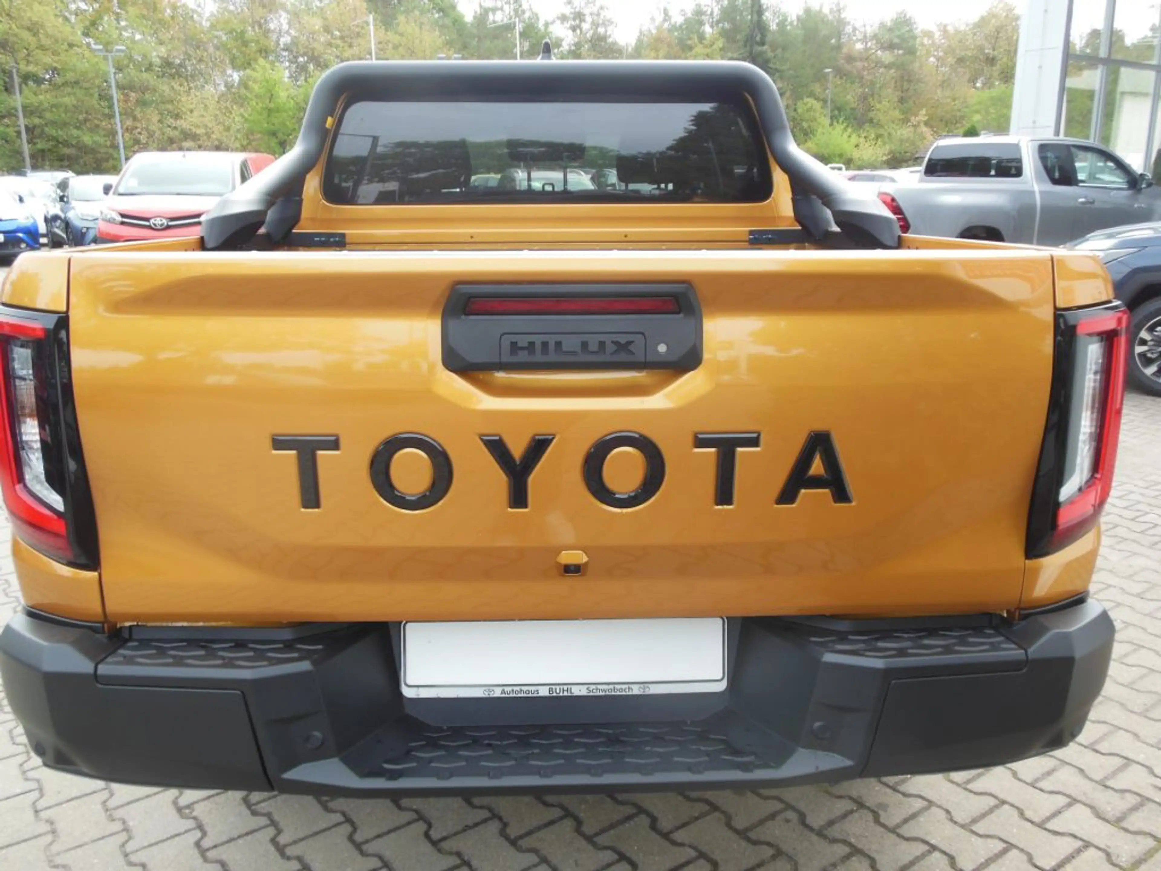 Toyota Hilux 4x4 Double Cab Autm. Invincible (AN2P) — photo 4