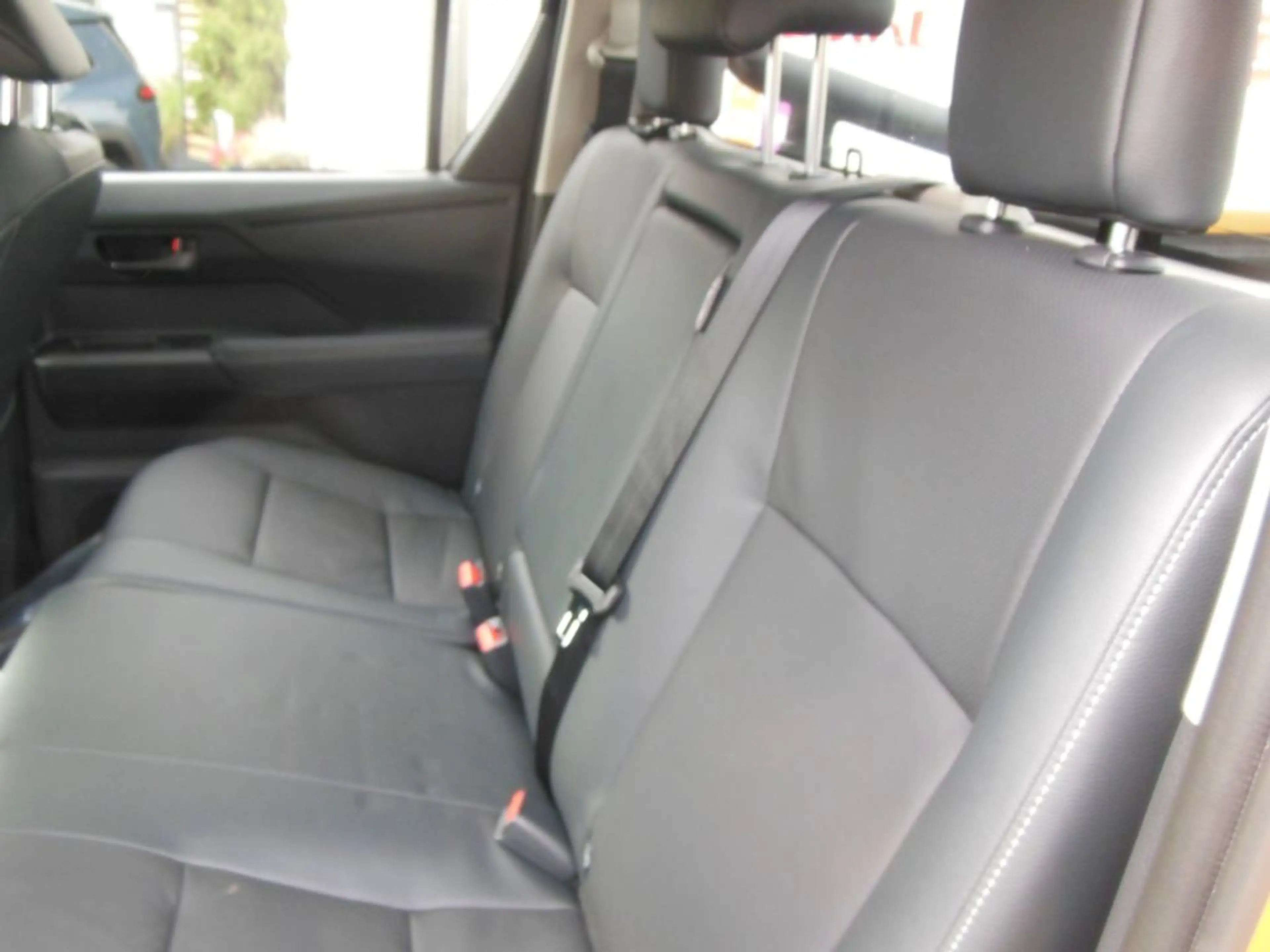 Toyota Hilux 4x4 Double Cab Autm. Invincible (AN2P) — photo 13