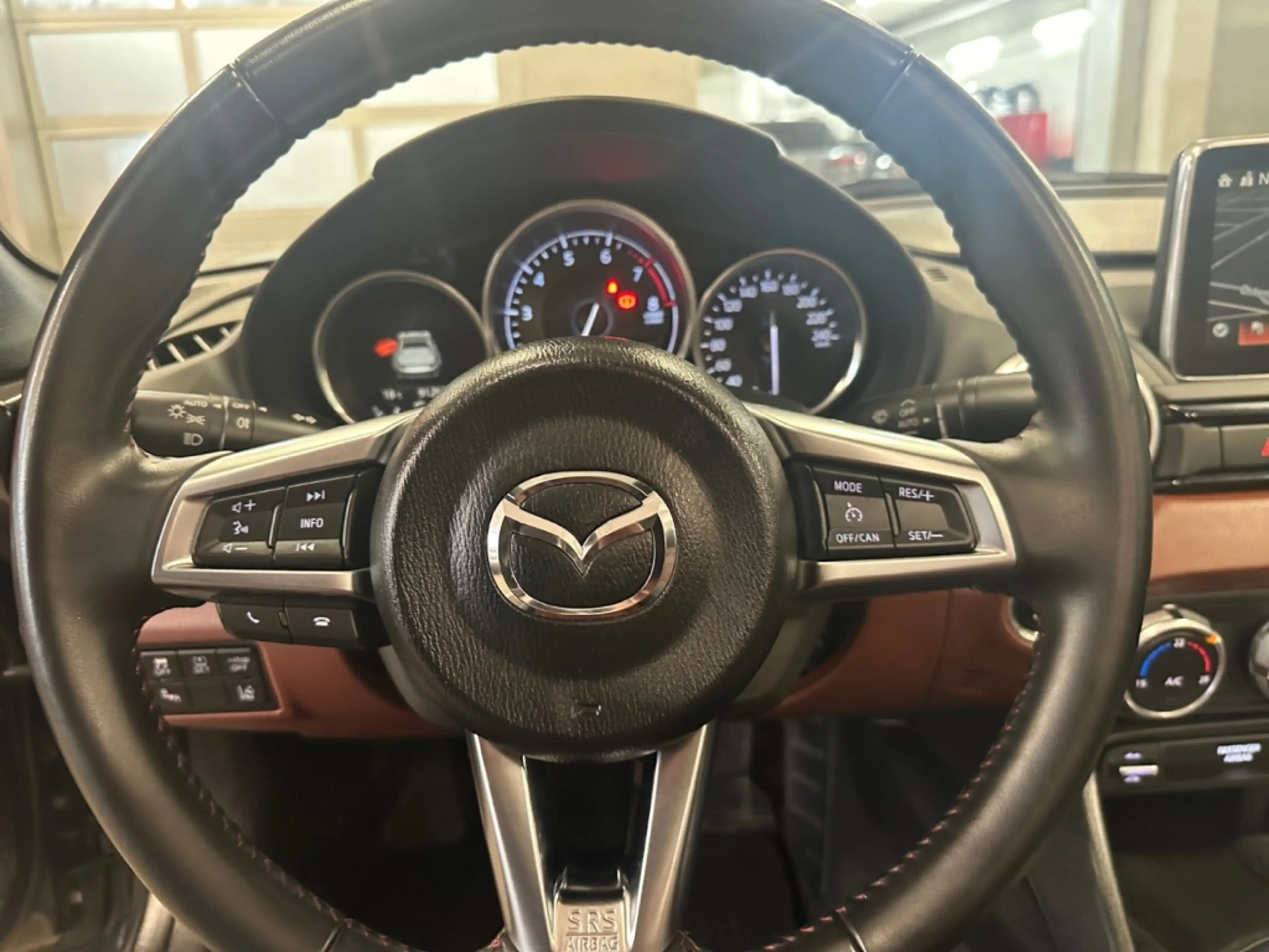 Mazda MX-5 RF 2.0 Sports-Line *LED*BOSE*Leder*SHZ*PDC* — photo 13