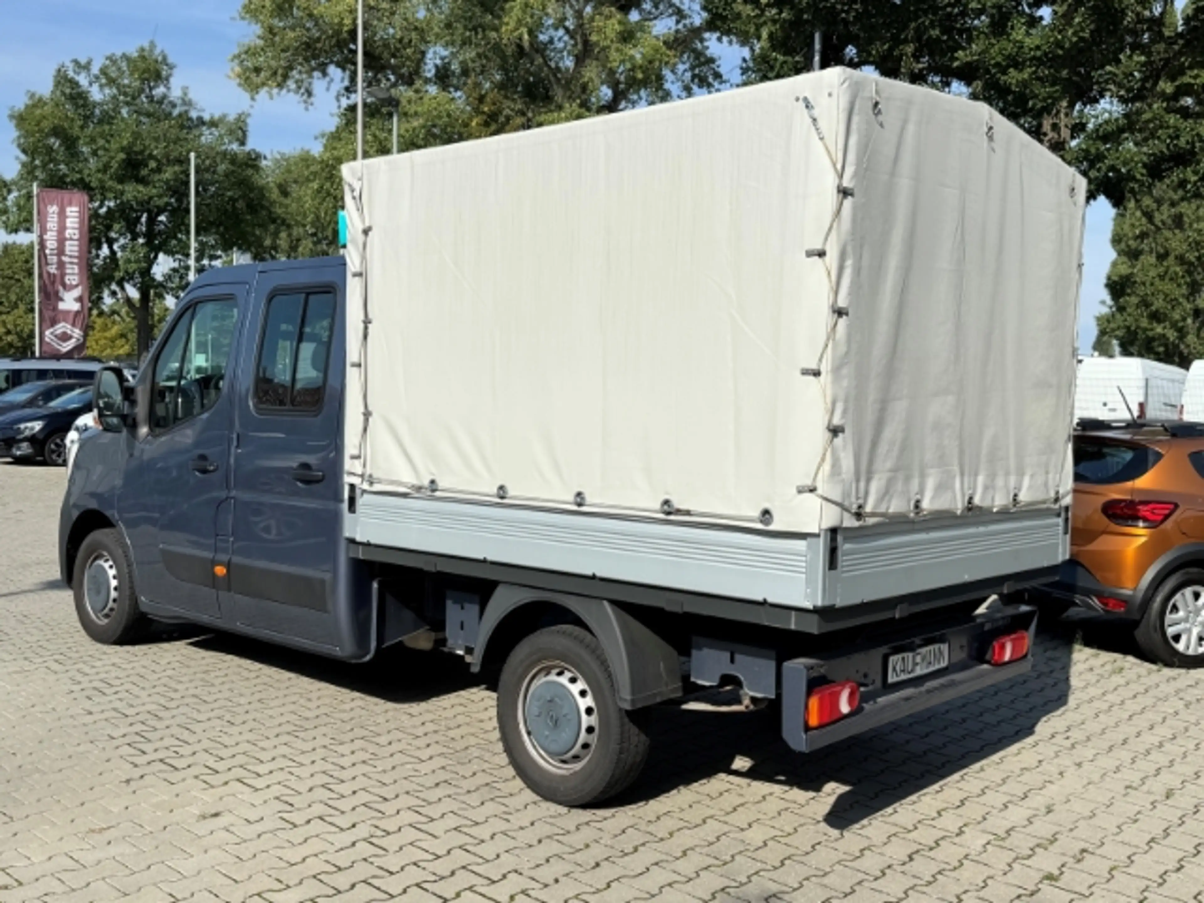 Renault Master III DoKa Pritsche Fahrgest. L2H1 3,5t — photo 4