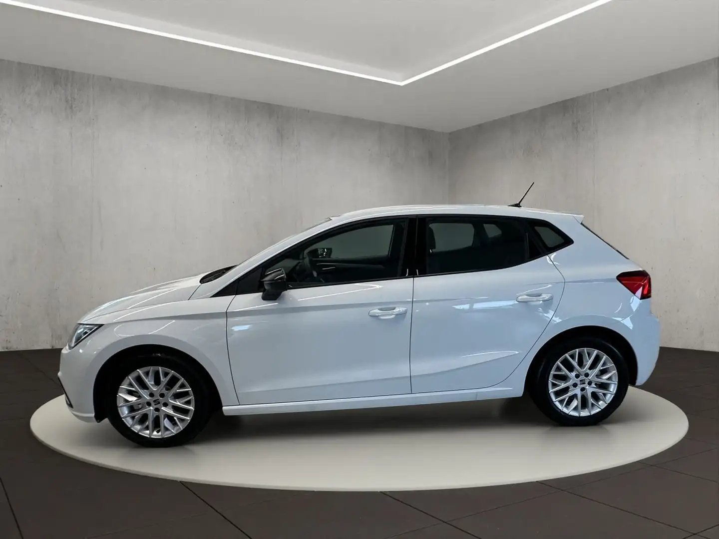 SEAT Ibiza 1.0 TSI FR Ausstattungs-Paket Pro Virtual Weiß - 2
