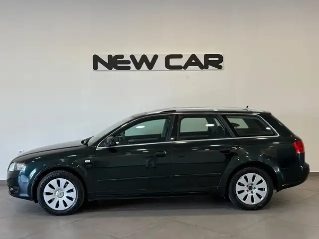 Audi A4 view 6