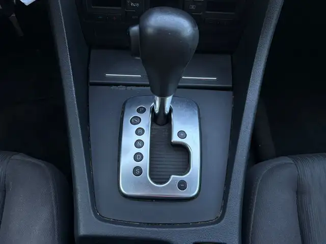 Audi A4 view 11