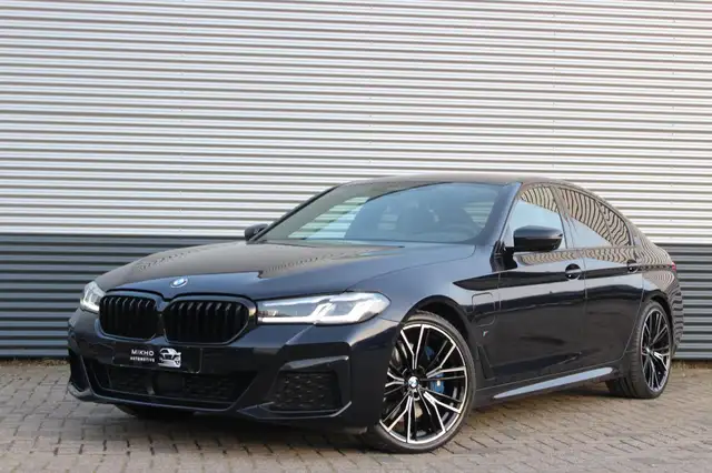 BMW 545 5-serie 545e M-Sport Individual | LED | Harman Kar