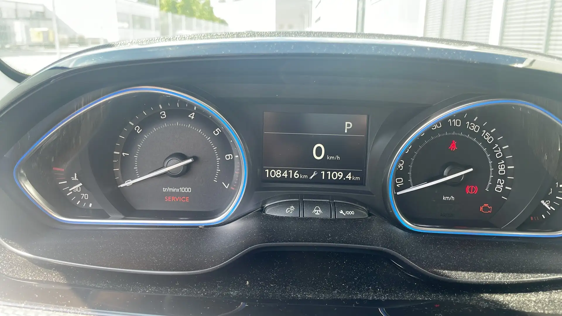 Peugeot 2008 120 VTI Automatik Allure - 2