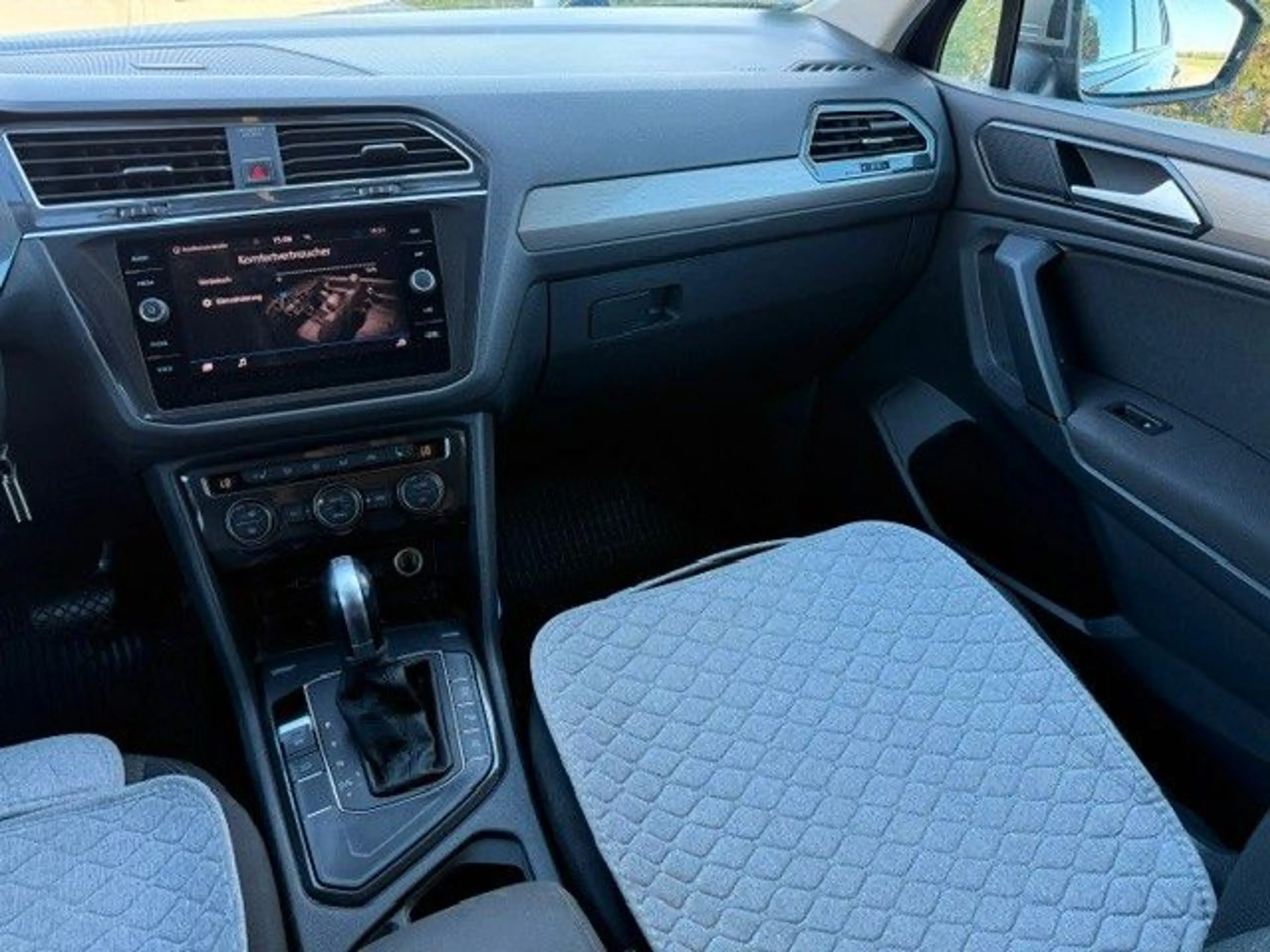 Volkswagen Tiguan Allspace 2.0 TDI DSG* 7-Sitzer*AHK — photo 13