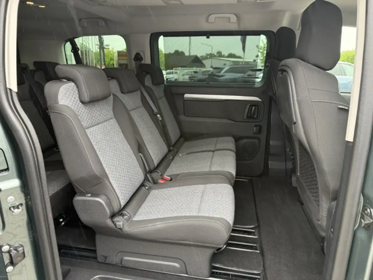 Peugeot Traveller L2 BlueHDI 180, ACC, el. Schiebetüren, AHK, uvm., миниатюра 15