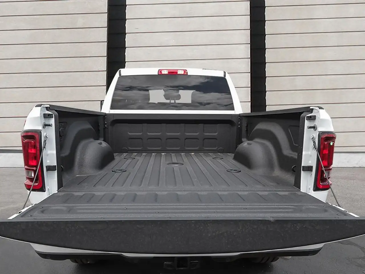 RAM 2500 снимка RAM 2500