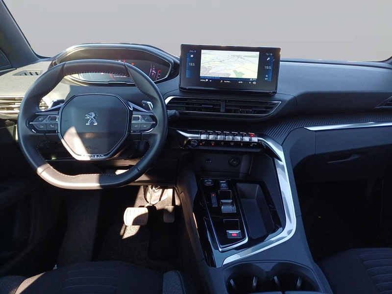 Peugeot 3008 Active Pack PureTech 130 EAT8 — photo 11