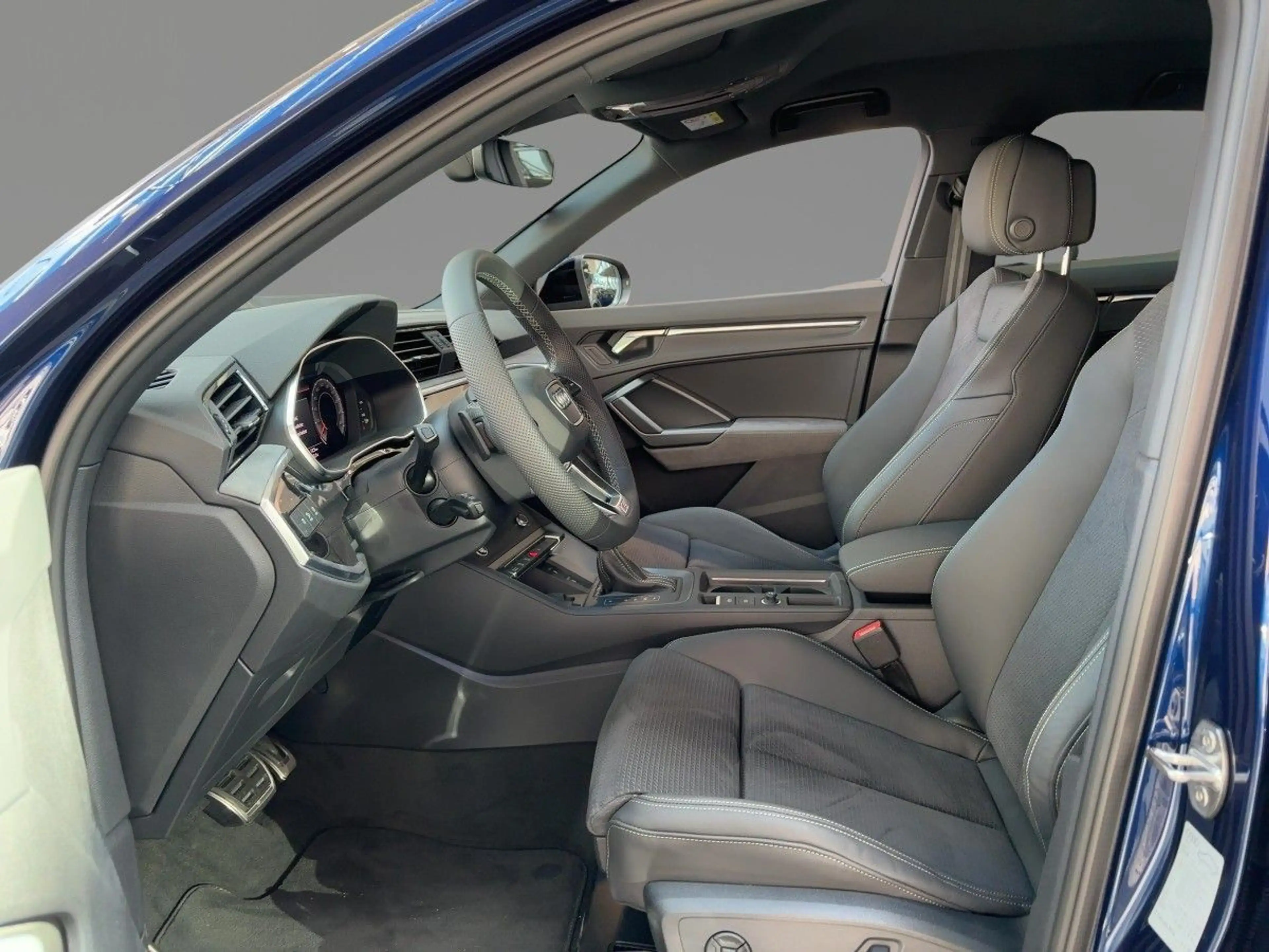 Audi Q3 S-Line 40 TDI qu AHK MATRIX SONOS — photo 8