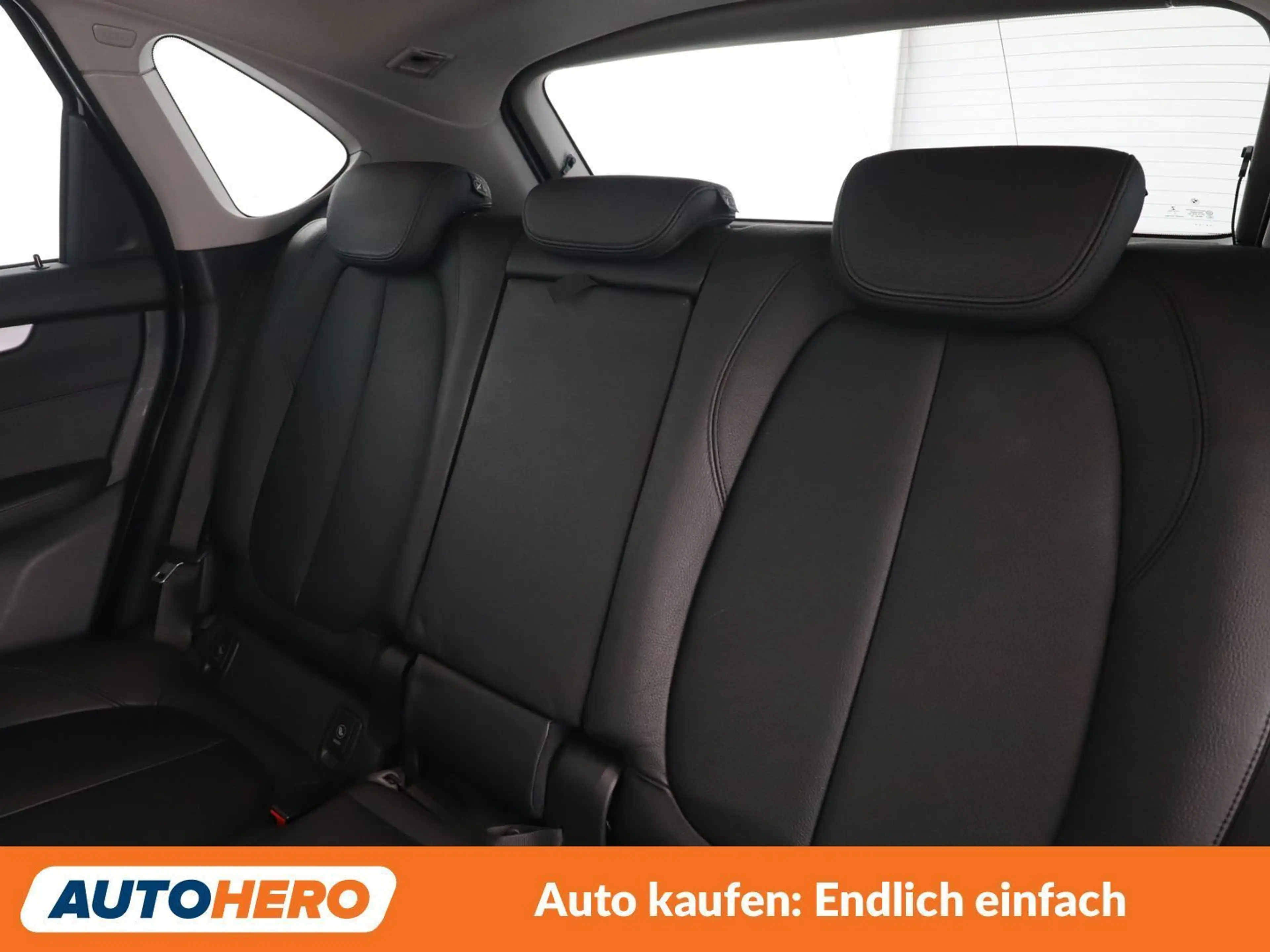 BMW 225 225xe Active Tourer Advantage — photo 14