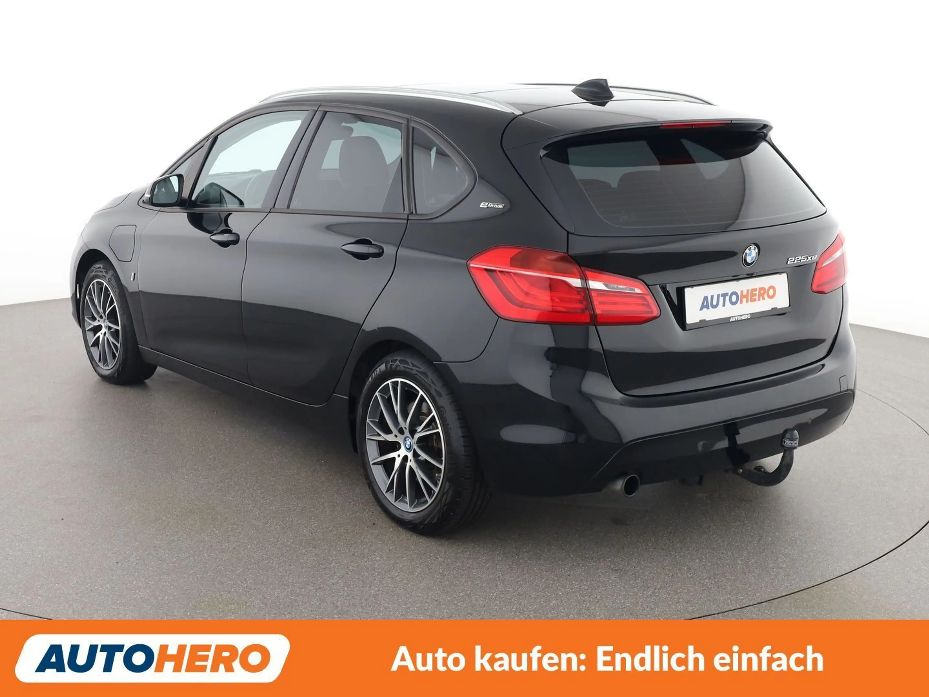BMW 225 225xe Active Tourer Advantage — photo 4