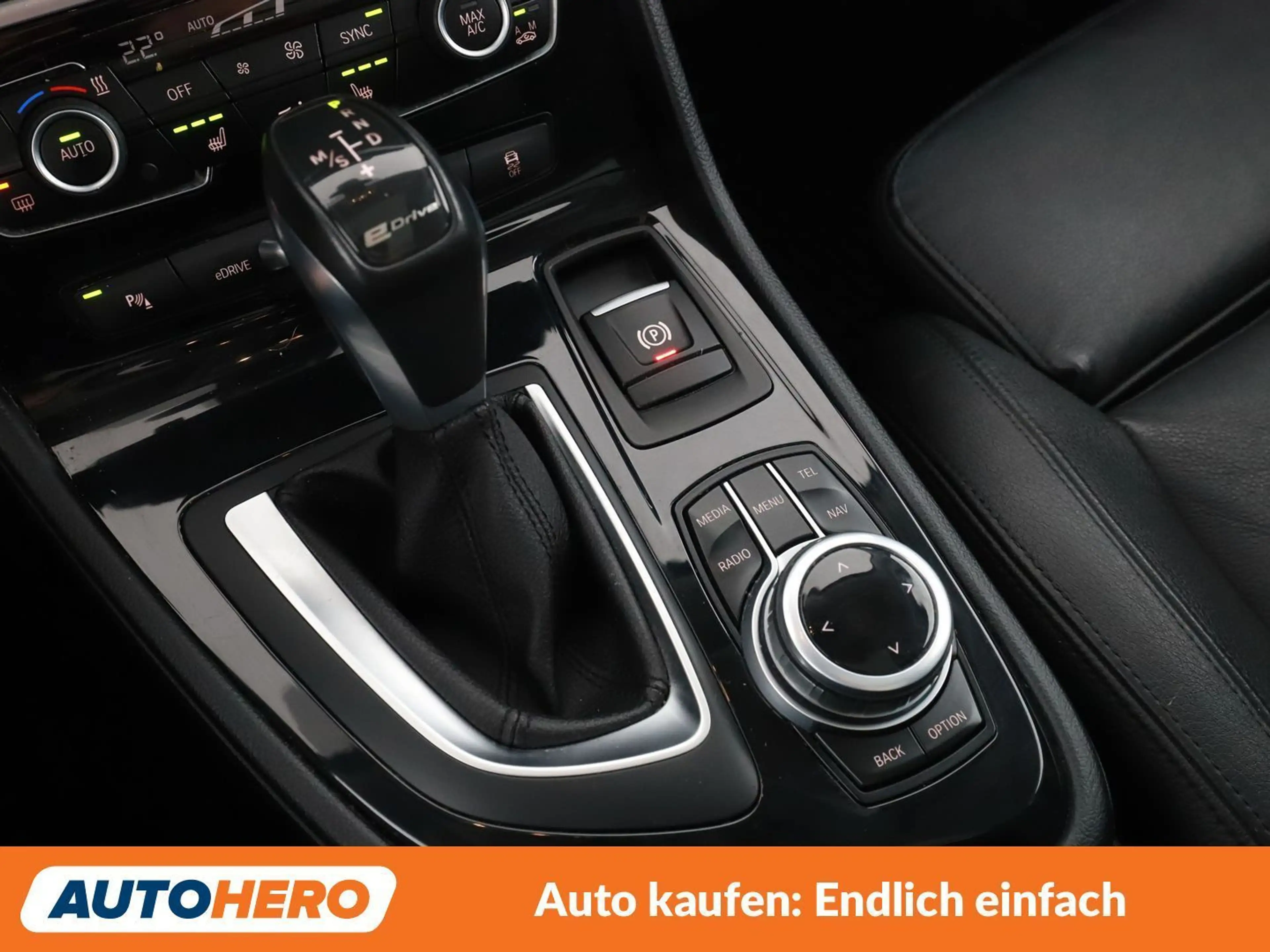 BMW 225 225xe Active Tourer Advantage — photo 26