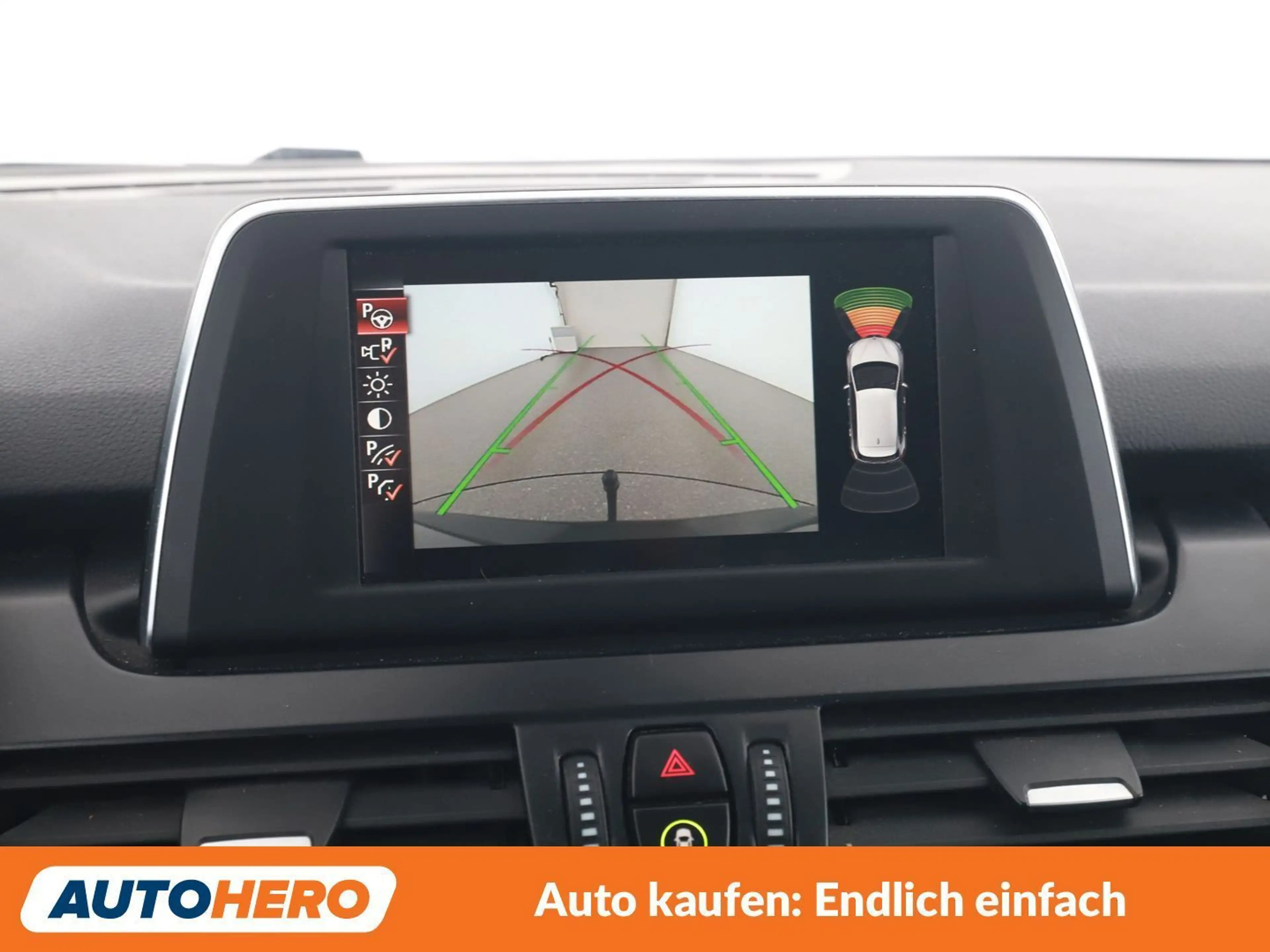BMW 225 225xe Active Tourer Advantage — photo 22