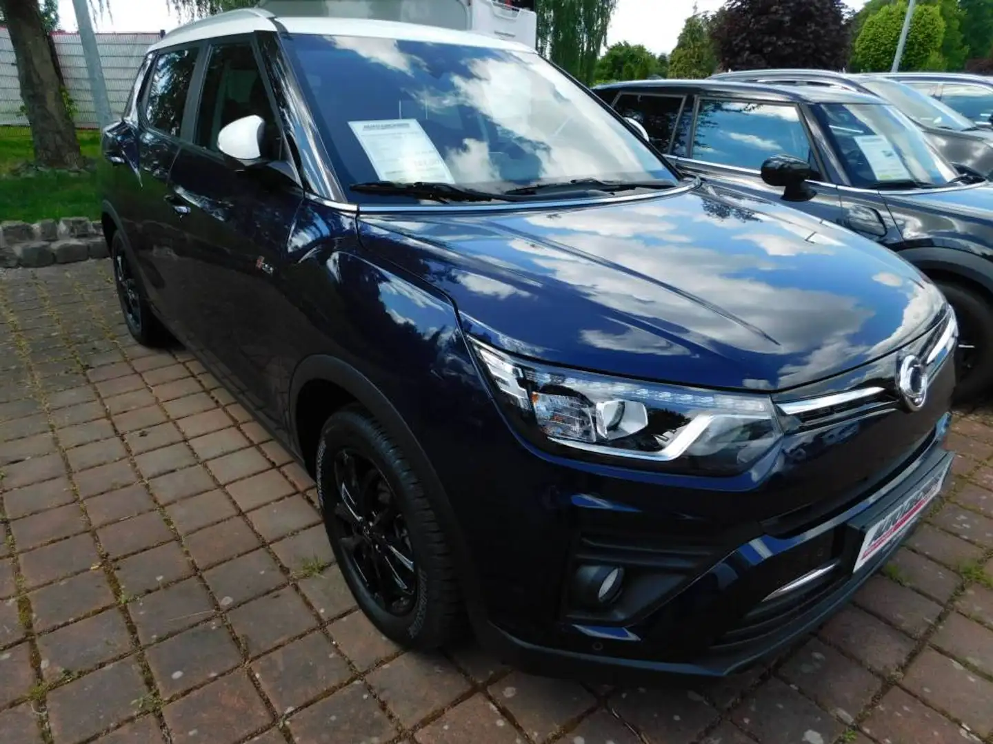 SsangYong Tivoli Ssangyong 1.5 T-GDI 2WD AT Fizz (XK) Blau - 2
