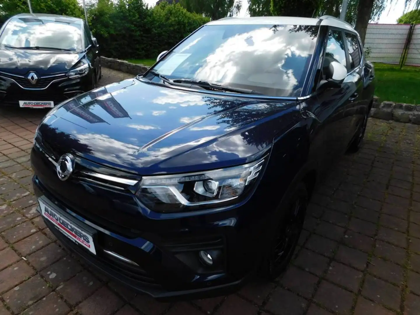 SsangYong Tivoli Ssangyong 1.5 T-GDI 2WD AT Fizz (XK) Blau - 1