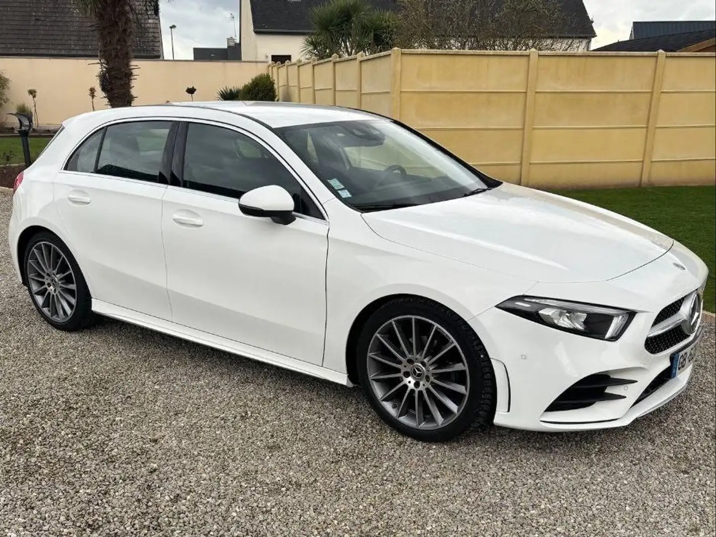 Mercedes-Benz A 180 Classe A 180 d 7G-DCT AMG Line Blanc - 1