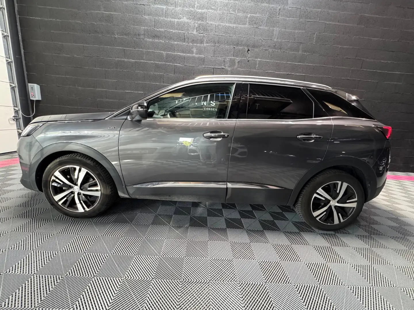 Peugeot 3008 GT Gris - 2