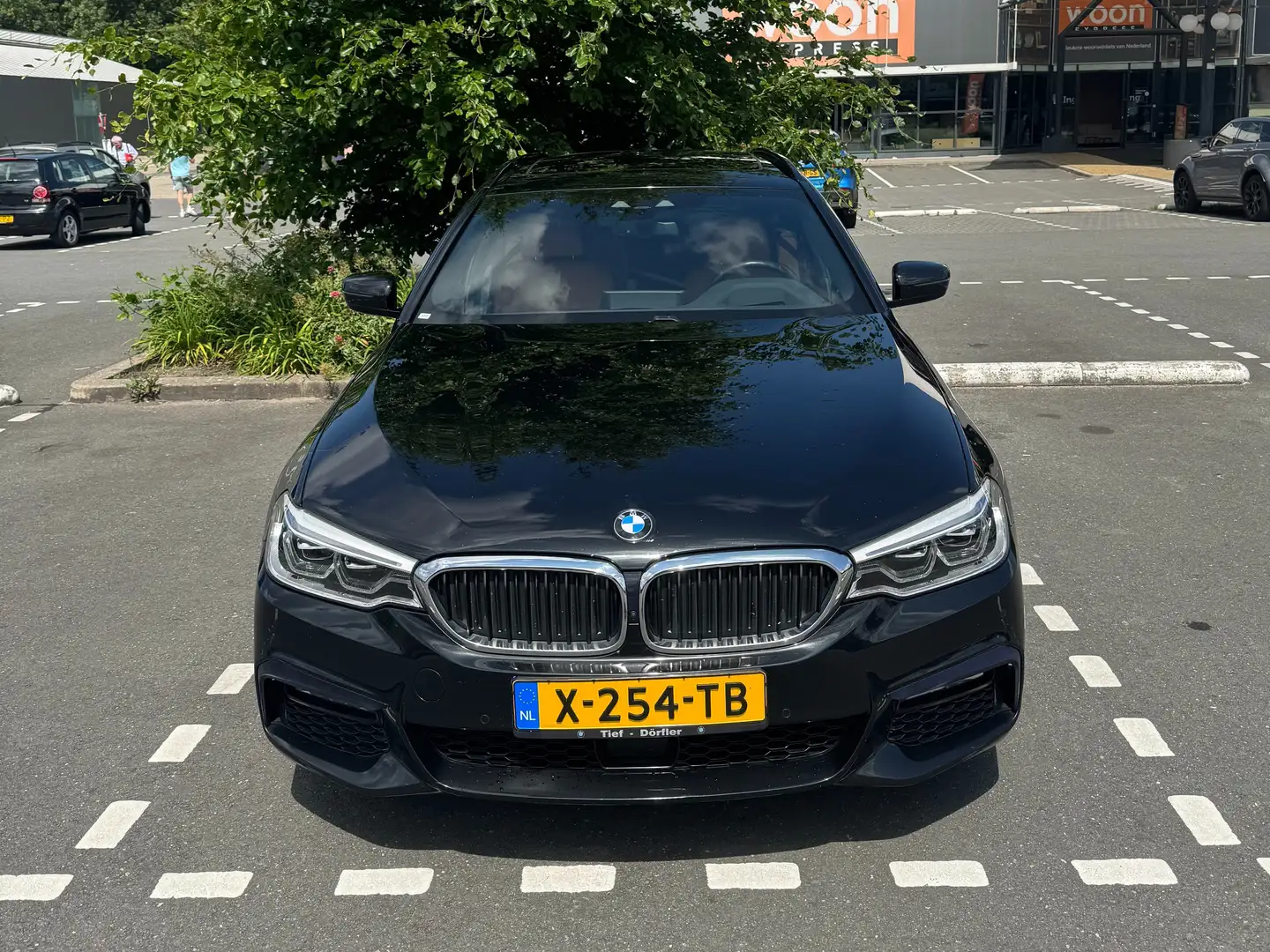 BMW 520 520d Touring M Sport|RWD|HUD|Pano|360°|Laser Zwart - 1