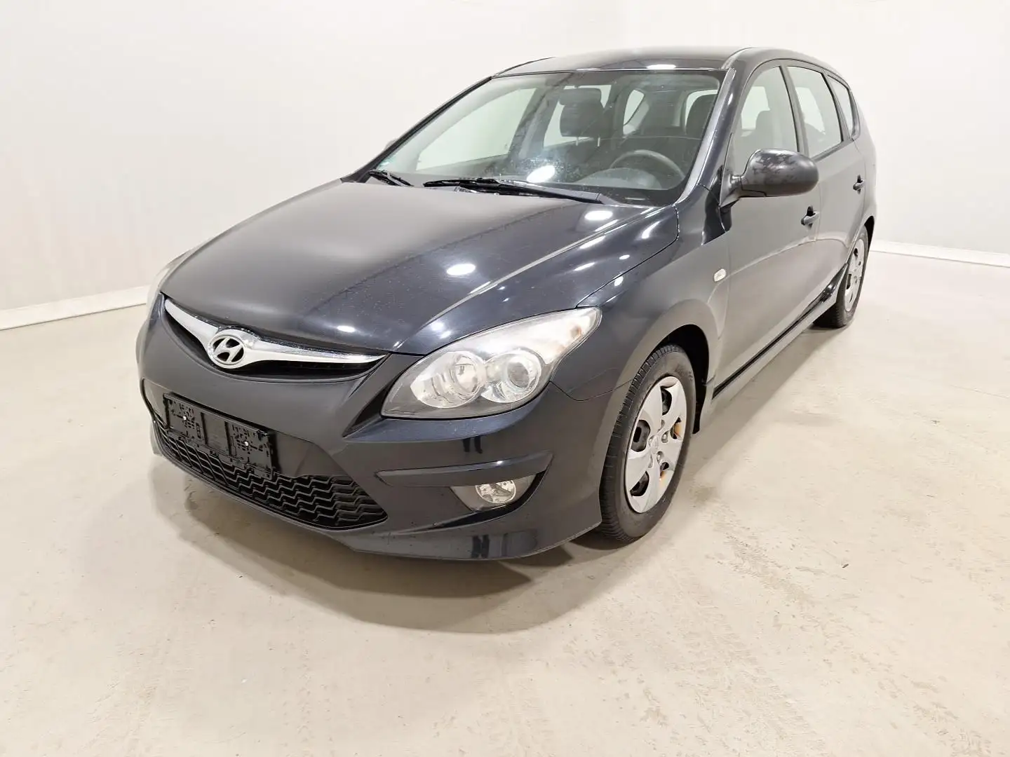 Hyundai i30 Kombi Klima|Radio/CD|HU/AU 03/2026 Schwarz - 2