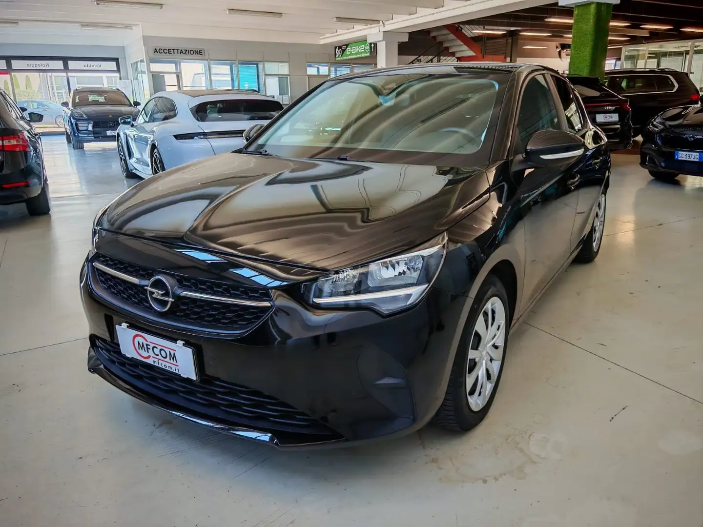 Opel Corsa 1.2 Elegance s Noir - 1