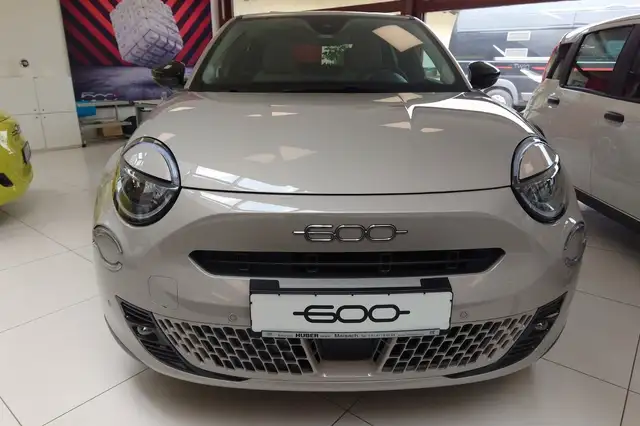 Fiat 600 e 115 kW La Prima