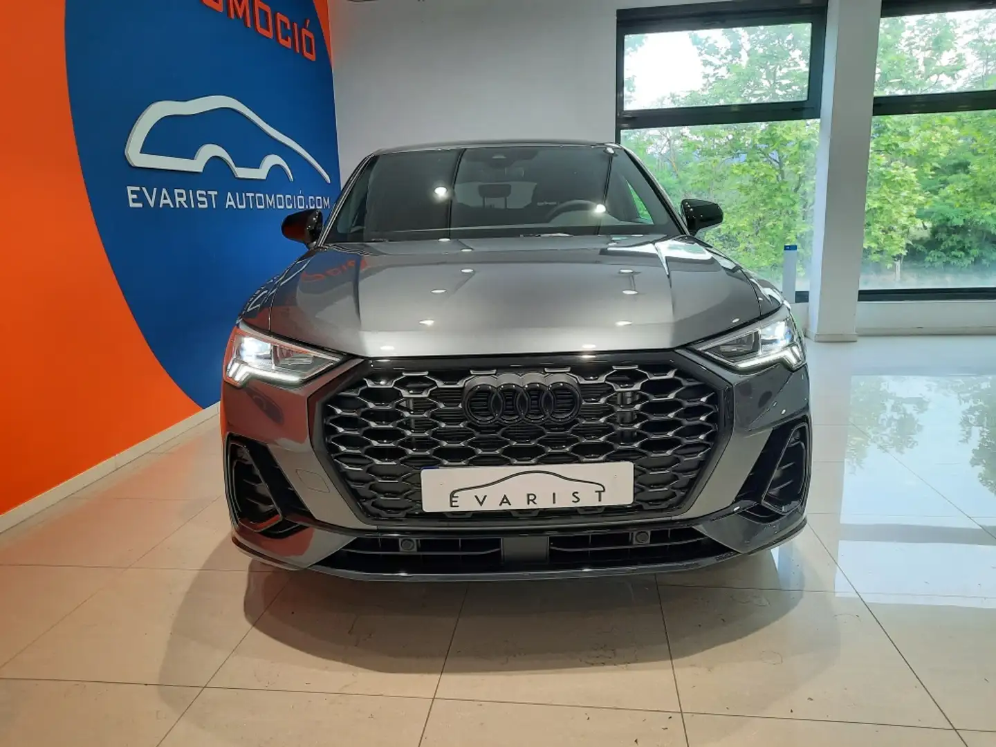 Audi Q3 35 TDI Black line S tronic 110kW Gris - 2