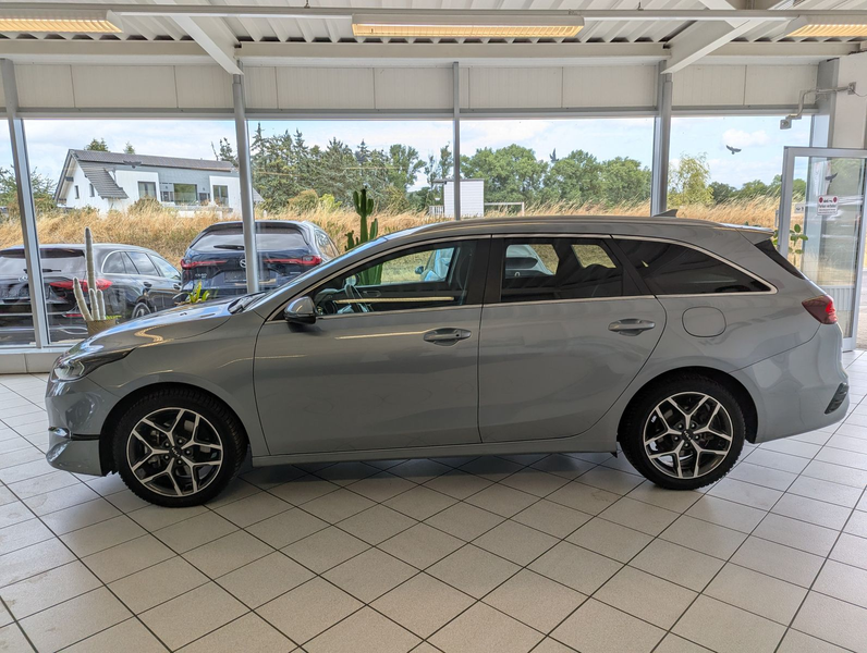 Kia Ceed SW / cee'd SW 1.5 Ultim Style-Pak JBL ACC 7J — photo 4