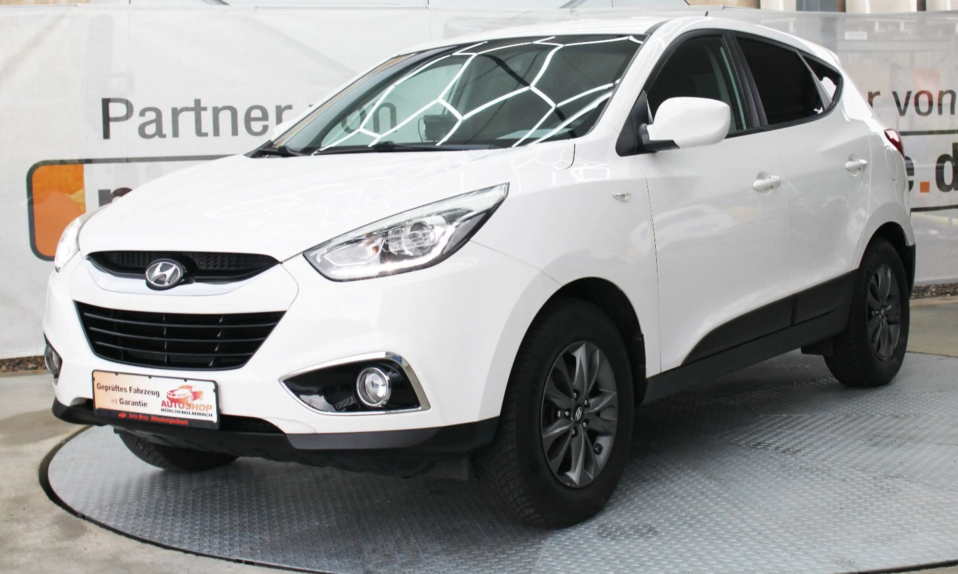 Hyundai iX35 *Inspektion Neu*CarPlay*AHK*LED*Allwetter* — photo 4